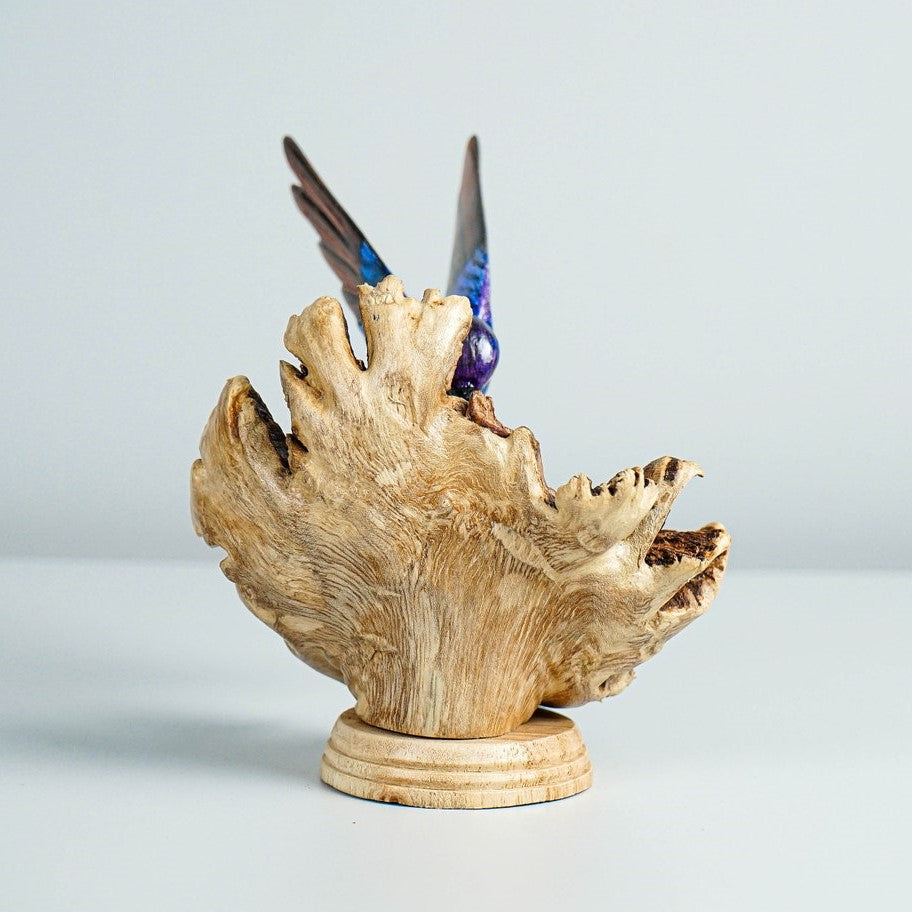 🕊️ Handcrafted Wooden Hummingbird Figurine