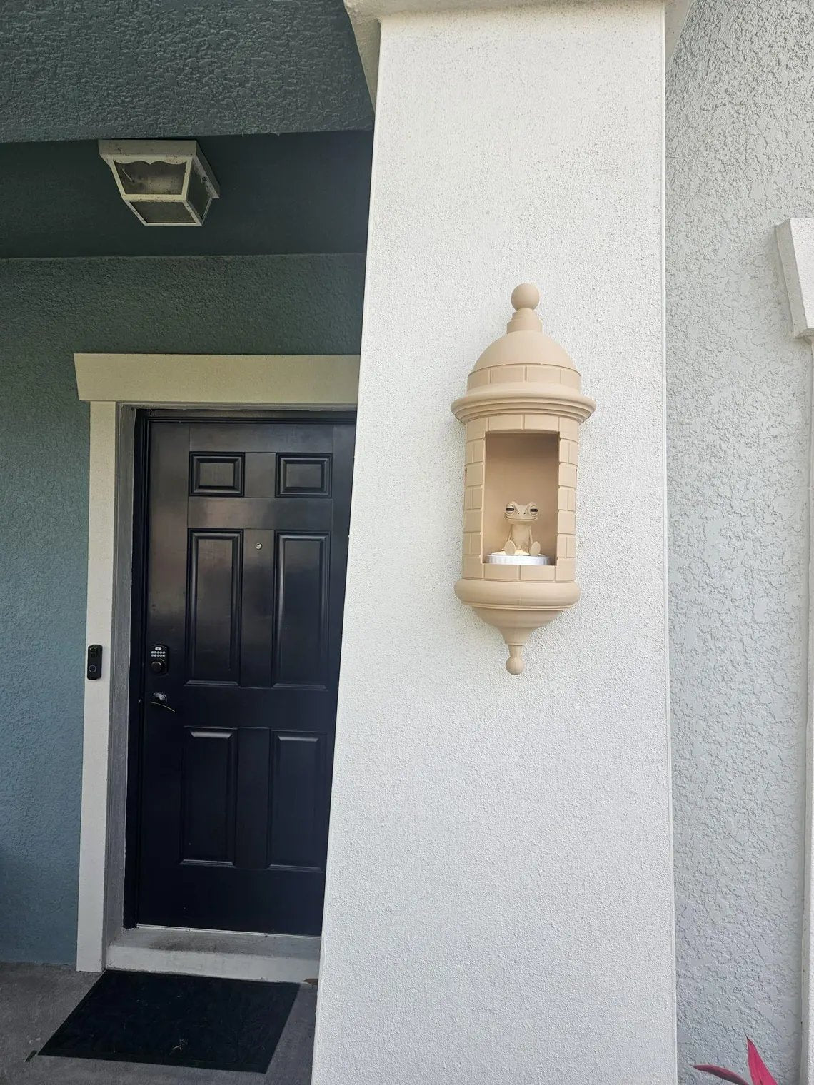 Puerto Rican Garita Wall Coqui Lamp