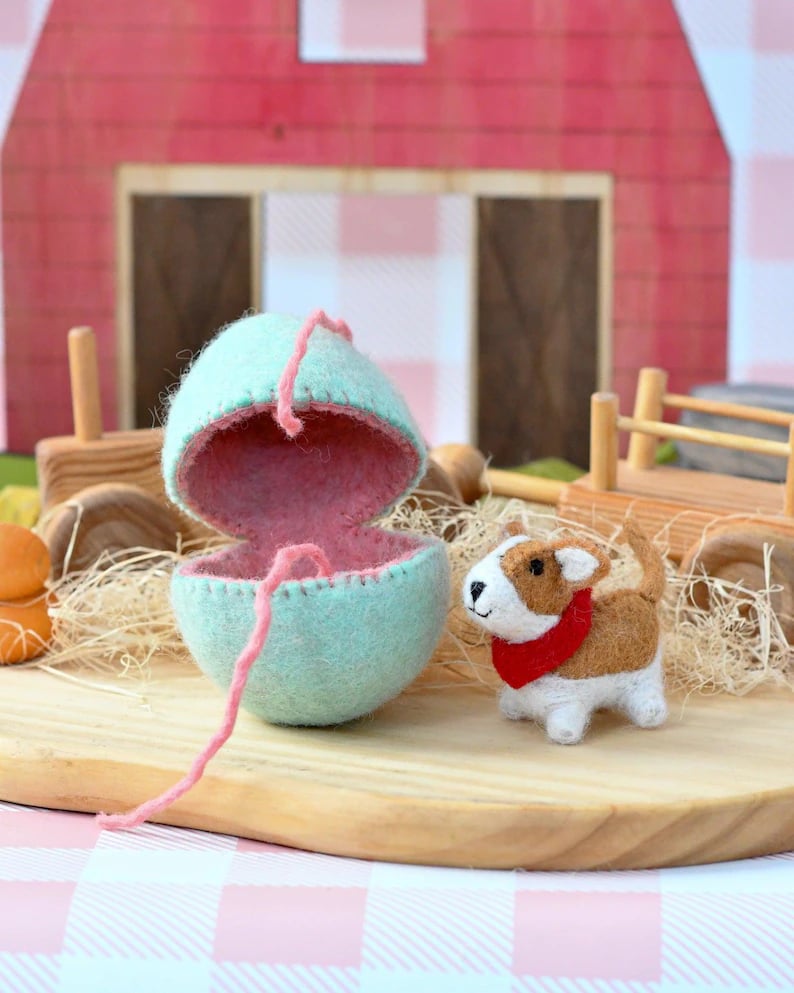 🔥🔥New Year--Surprise Easter Egg from Wool Felt