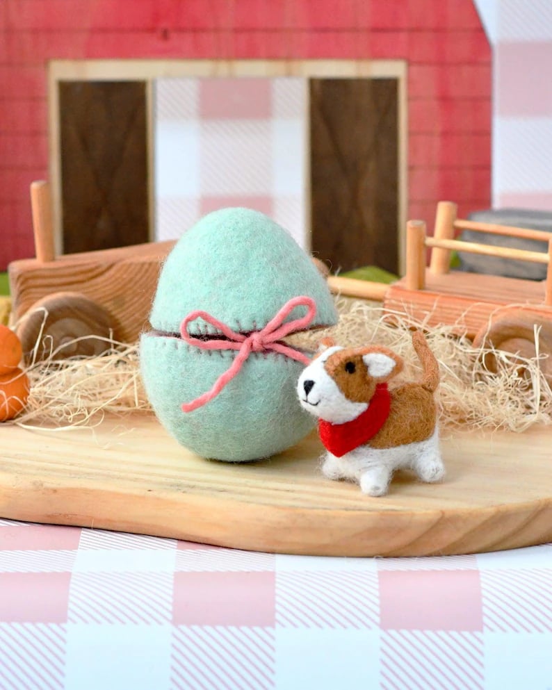 🔥🔥New Year--Surprise Easter Egg from Wool Felt