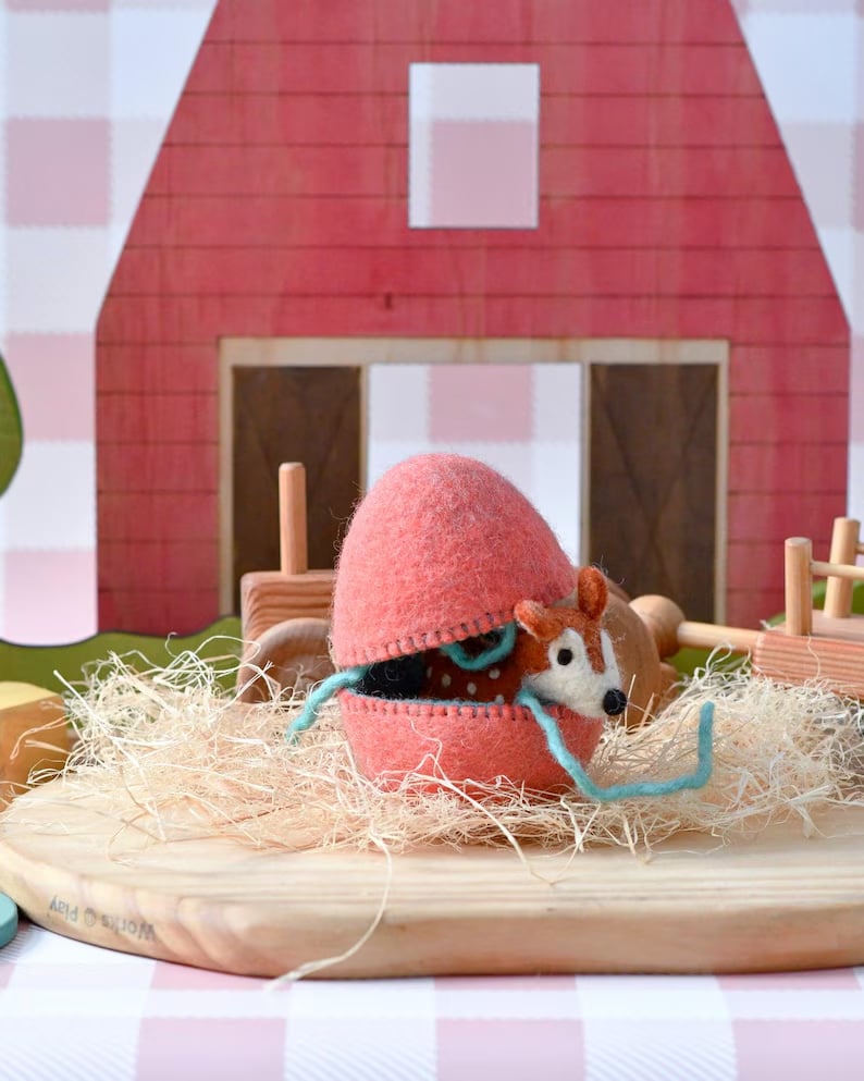 🔥🔥New Year--Surprise Easter Egg from Wool Felt