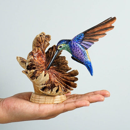 🕊️ Handcrafted Wooden Hummingbird Figurine