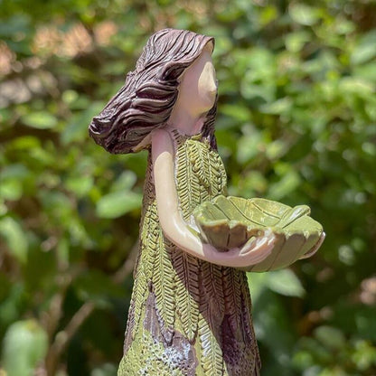 🌱😮Garden Girl Sculpture: Bee & Butterfly Water Feeder